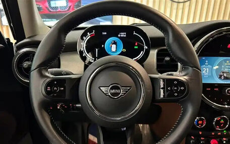 MINI Hatch, 2022 год, 2 100 000 рублей, 9 фотография