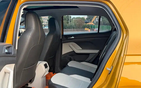 Volkswagen T-Cross I, 2021 год, 1 205 000 рублей, 6 фотография