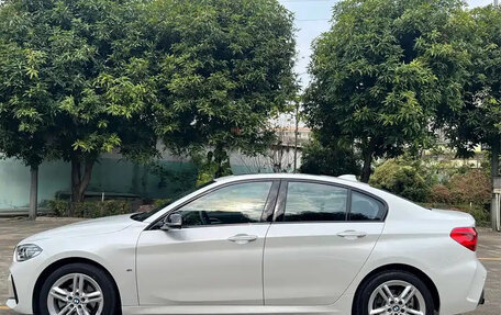 BMW 1 серия, 2022 год, 1 750 000 рублей, 3 фотография