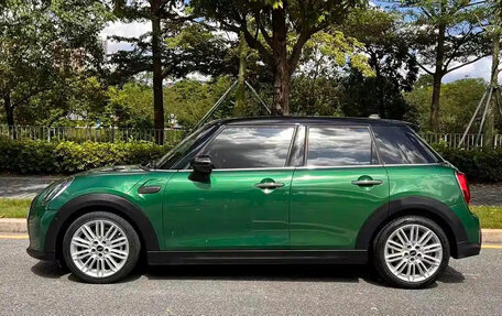 MINI Hatch, 2022 год, 2 100 000 рублей, 3 фотография