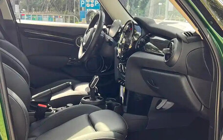 MINI Hatch, 2022 год, 2 100 000 рублей, 10 фотография