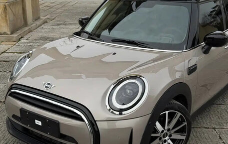 MINI Hatch, 2022 год, 2 050 000 рублей, 4 фотография