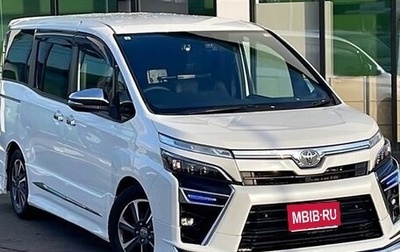 Toyota Voxy III, 2021 год, 2 057 000 рублей, 1 фотография