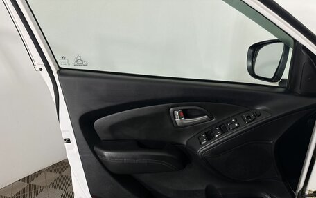 Hyundai ix35 I рестайлинг, 2011 год, 940 000 рублей, 8 фотография