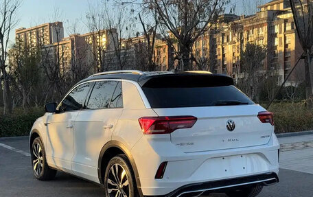 Volkswagen T-Roc I, 2021 год, 1 300 142 рублей, 5 фотография