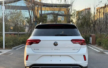 Volkswagen T-Roc I, 2021 год, 1 300 142 рублей, 6 фотография