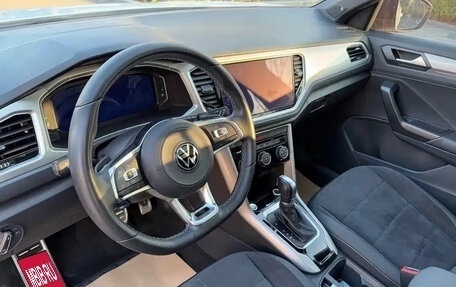 Volkswagen T-Roc I, 2021 год, 1 300 142 рублей, 14 фотография