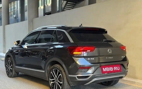 Volkswagen T-Roc I, 2021 год, 1 300 154 рублей, 4 фотография