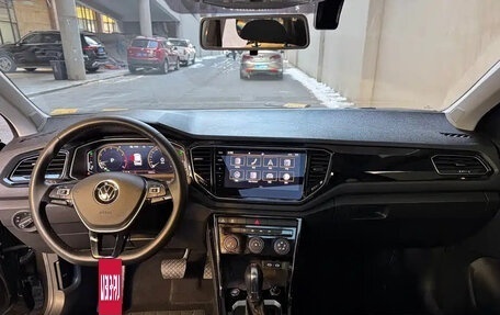 Volkswagen T-Roc I, 2021 год, 1 300 154 рублей, 8 фотография