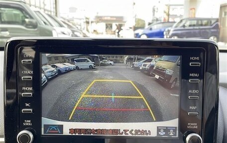 Toyota Yaris, 2022 год, 1 044 000 рублей, 13 фотография