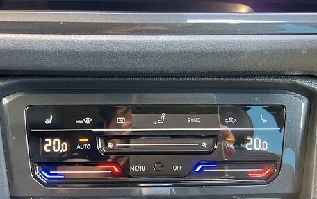 Volkswagen Tiguan II, 2022 год, 1 987 000 рублей, 19 фотография