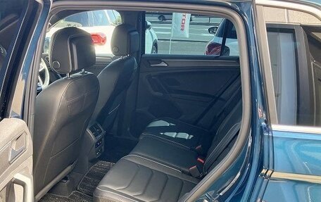 Volkswagen Tiguan II, 2022 год, 1 987 000 рублей, 30 фотография