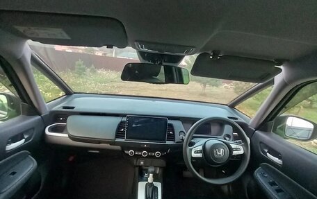 Honda Fit, 2020 год, 1 450 000 рублей, 6 фотография