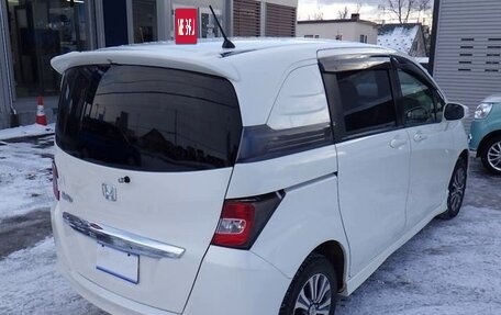 Honda Freed I, 2016 год, 864 000 рублей, 3 фотография