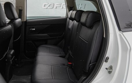 Mitsubishi Outlander III рестайлинг 3, 2014 год, 1 659 000 рублей, 9 фотография