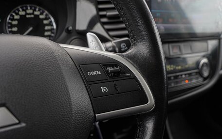 Mitsubishi Outlander III рестайлинг 3, 2014 год, 1 659 000 рублей, 17 фотография