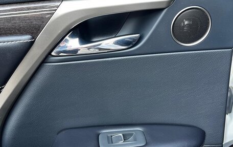 Lexus RX IV рестайлинг, 2020 год, 4 795 000 рублей, 10 фотография