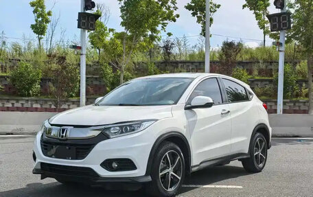 Honda Vezel, 2022 год, 1 209 000 рублей, 1 фотография