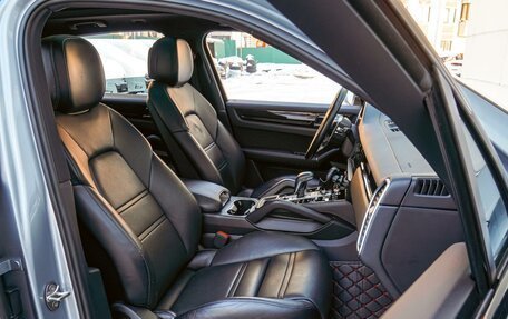 Porsche Cayenne III, 2019 год, 6 800 000 рублей, 11 фотография