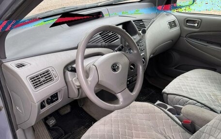 Toyota Prius IV XW50, 2002 год, 290 000 рублей, 4 фотография