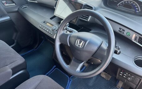 Honda Freed I, 2011 год, 1 050 000 рублей, 5 фотография