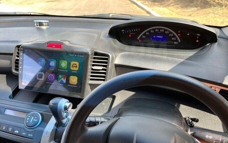 Honda Freed I, 2011 год, 1 050 000 рублей, 2 фотография