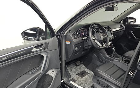 Volkswagen Tiguan II, 2024 год, 4 700 469 рублей, 8 фотография