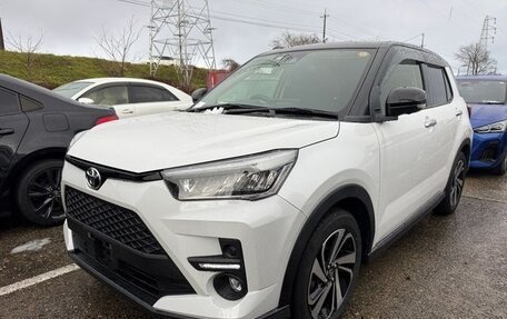 Toyota Raize I, 2023 год, 1 494 815 рублей, 2 фотография