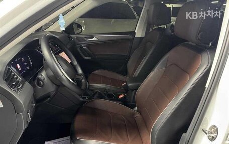 Volkswagen Tiguan II, 2022 год, 3 200 469 рублей, 6 фотография