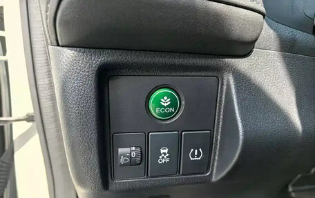 Honda Vezel, 2022 год, 1 209 000 рублей, 14 фотография