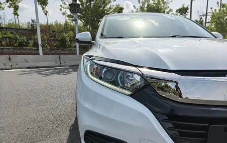 Honda Vezel, 2022 год, 1 209 000 рублей, 10 фотография