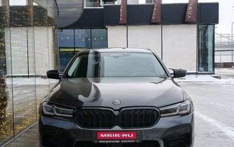 BMW 5 серия, 2020 год, 6 000 000 рублей, 10 фотография