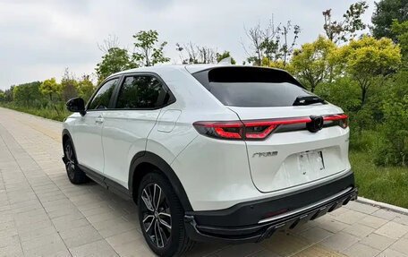 Honda Vezel, 2022 год, 1 849 000 рублей, 3 фотография