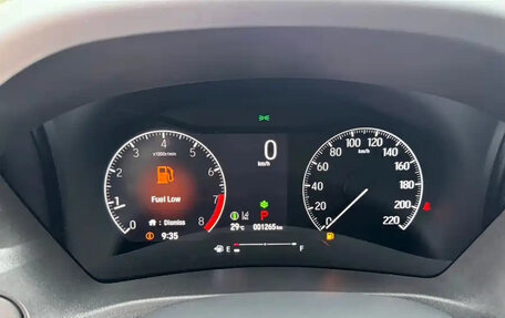 Honda Vezel, 2022 год, 1 849 000 рублей, 13 фотография