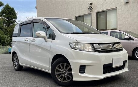 Honda Freed I, 2016 год, 851 000 рублей, 1 фотография