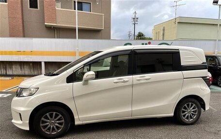 Honda Freed I, 2016 год, 851 000 рублей, 4 фотография