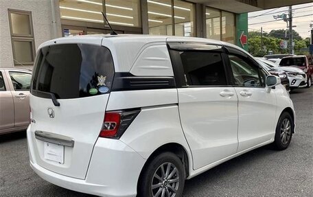 Honda Freed I, 2016 год, 851 000 рублей, 7 фотография