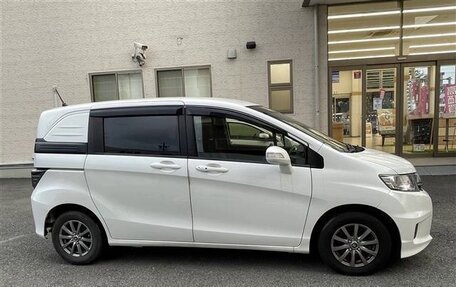 Honda Freed I, 2016 год, 851 000 рублей, 8 фотография