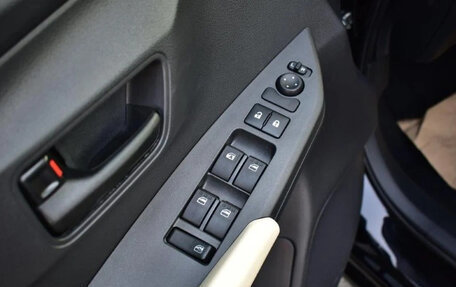 Toyota Yaris, 2026 год, 2 450 000 рублей, 16 фотография