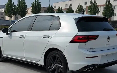 Volkswagen Golf VIII, 2022 год, 2 100 000 рублей, 6 фотография