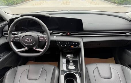 Hyundai Elantra, 2022 год, 1 182 000 рублей, 10 фотография