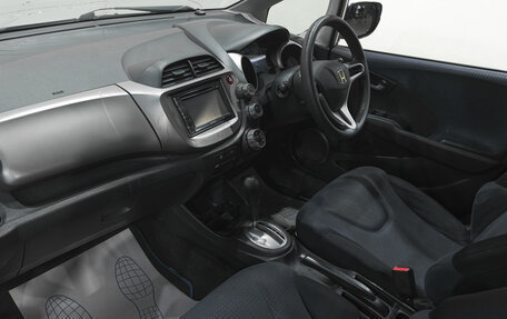 Honda Fit III, 2010 год, 829 000 рублей, 11 фотография