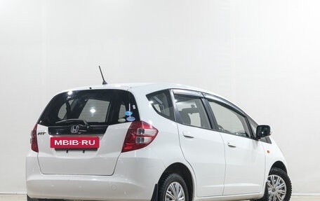 Honda Fit III, 2010 год, 829 000 рублей, 7 фотография