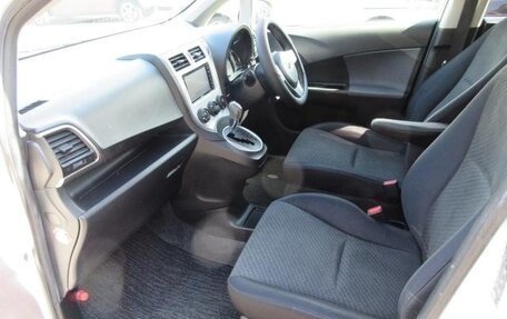 Toyota Ractis II, 2013 год, 737 000 рублей, 10 фотография