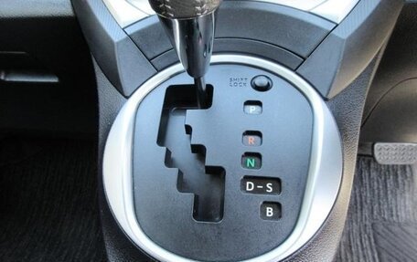 Toyota Ractis II, 2013 год, 737 000 рублей, 29 фотография