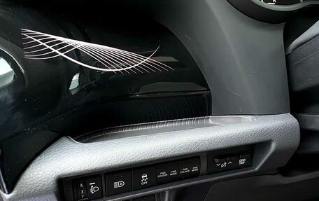 Toyota Granvia, 2024 год, 7 400 202 рублей, 3 фотография