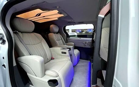 Toyota Granvia, 2024 год, 7 400 202 рублей, 27 фотография