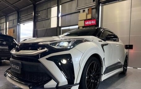 Toyota C-HR I рестайлинг, 2023 год, 1 598 000 рублей, 1 фотография