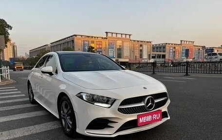 Mercedes-Benz A-Класс, 2022 год, 1 870 000 рублей, 1 фотография