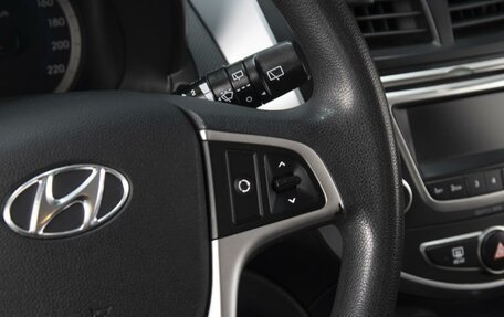 Hyundai Solaris II рестайлинг, 2015 год, 1 020 000 рублей, 13 фотография